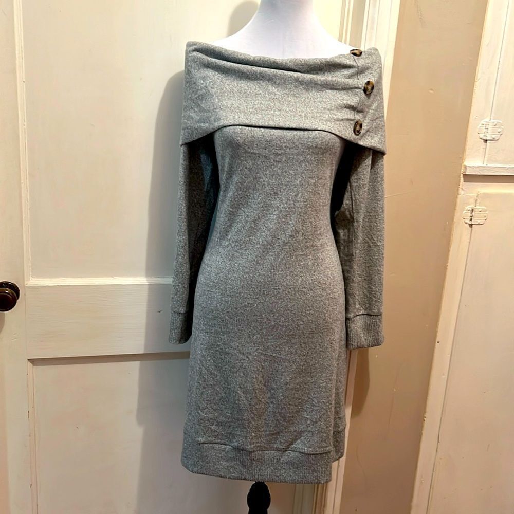 Derek Heart Gray Cold Shoulder 3 Button Sweater Dress in Women’s 2X